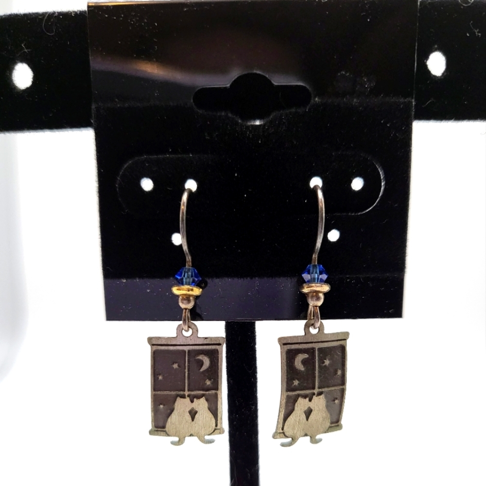 'Cats star gazing' vintage dangle earrings (approx. 1970s/80s)